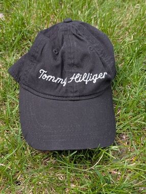Tommy Hilfiger Embroidered Script Signature Logo Hat Black White Cotton